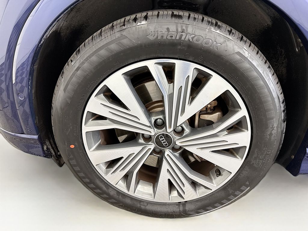 Thumbnail: 2023 Audi Q4 e-tron - 29