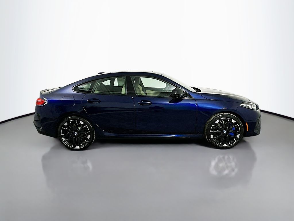 Thumbnail: 2026 BMW 2 Series - 4
