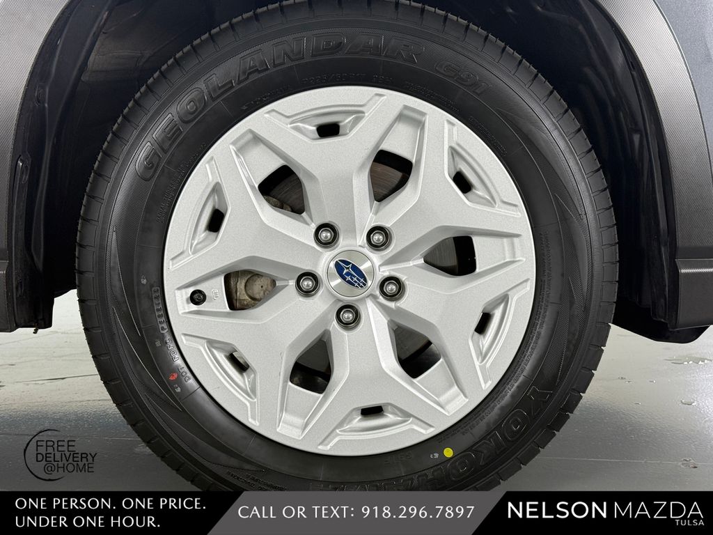 Used 2024 Gray Subaru Base image 16