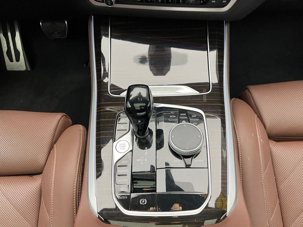 Thumbnail: 2023 BMW X5 - 11