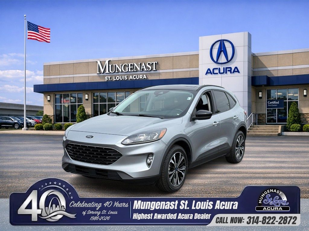 Iconic Silver Metallic 2022 Ford Escape SEL AWD SUV / Crossover All-Wheel Drive 8-Speed Automatic