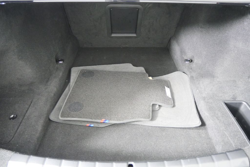 Thumbnail: 2023 BMW 7 Series - 17