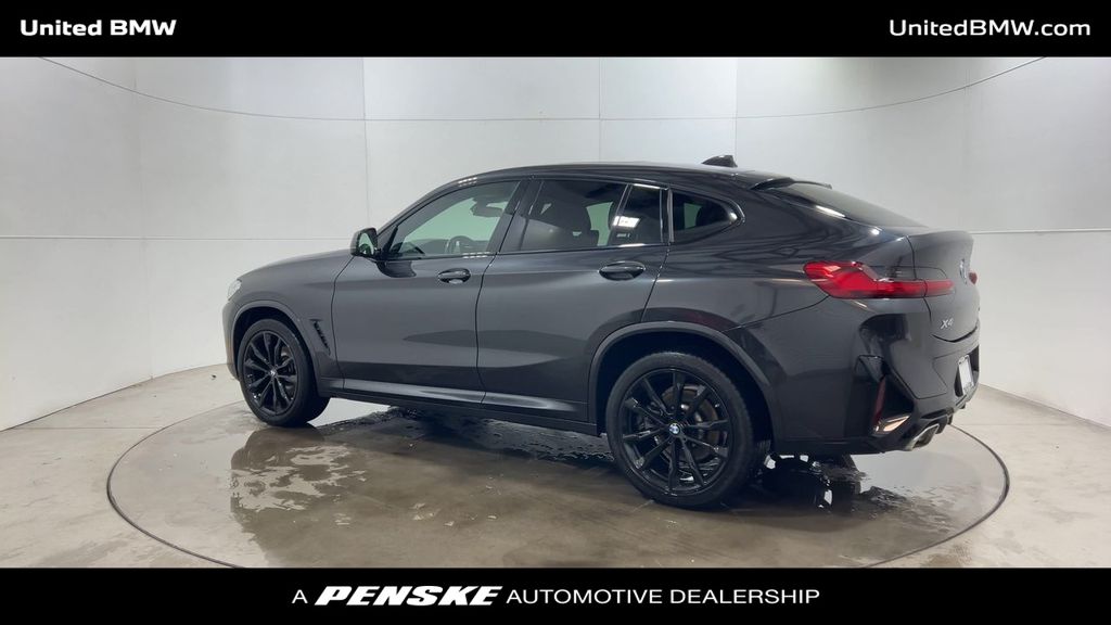 Thumbnail: 2022 BMW X4 - 6