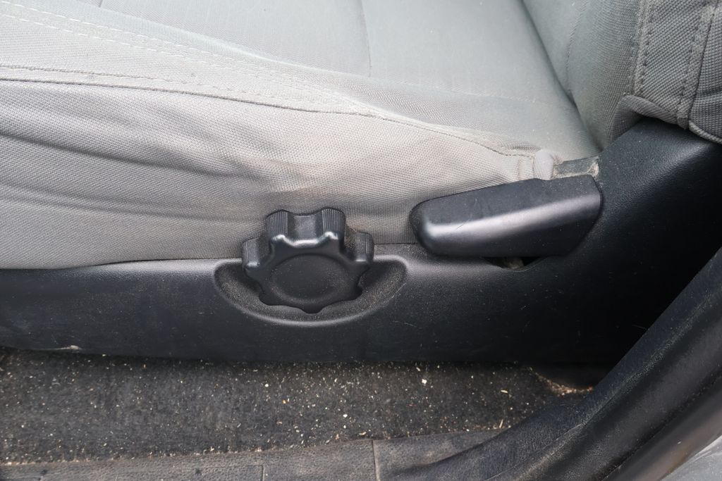 2019 Toyota Tacoma SR 15