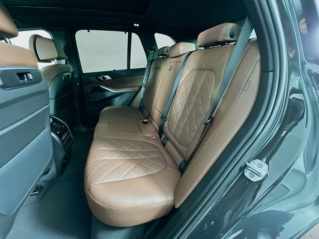 Thumbnail: 2026 BMW X5 - 17