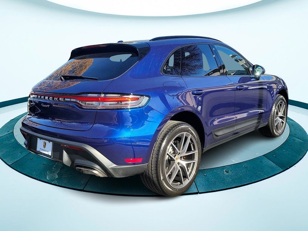 2024 Porsche Macan  4