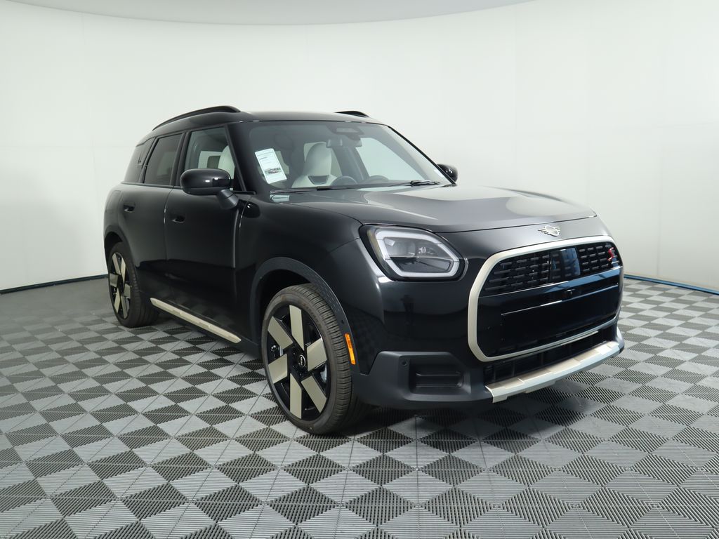 2025 MINI Cooper Countryman Base 3