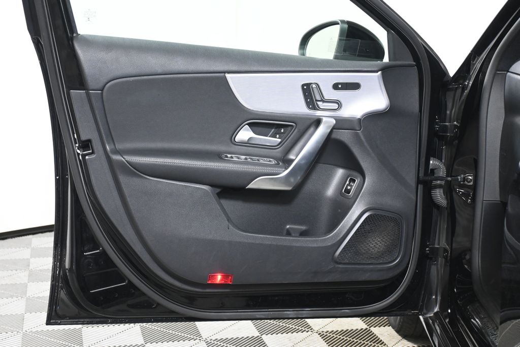 Thumbnail: 2020 Mercedes-Benz A-Class - 28