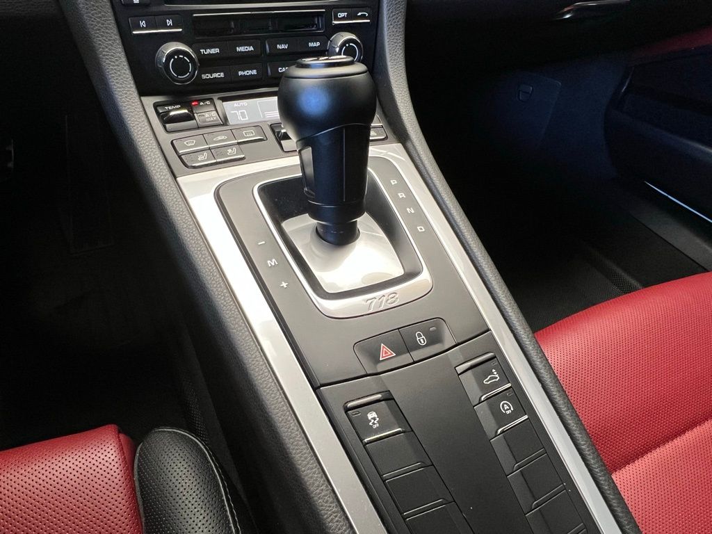 Thumbnail: 2018 Porsche 718 Cayman - 11