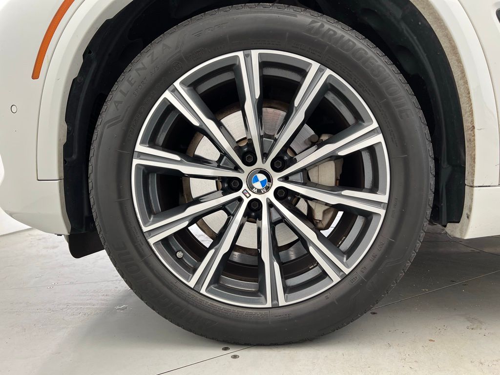 Thumbnail: 2023 BMW X5 - 23