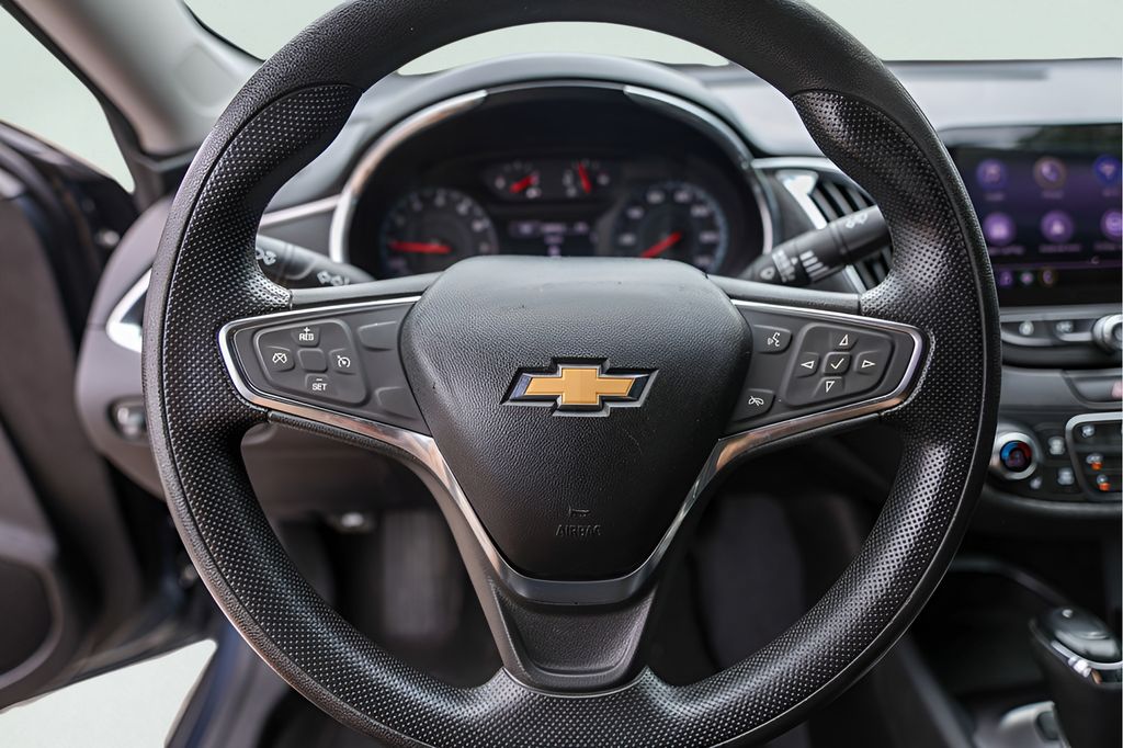 Used Car 2019 Chevrolet Malibu  Lt For Sale Under $15,000 In Austin, Texas