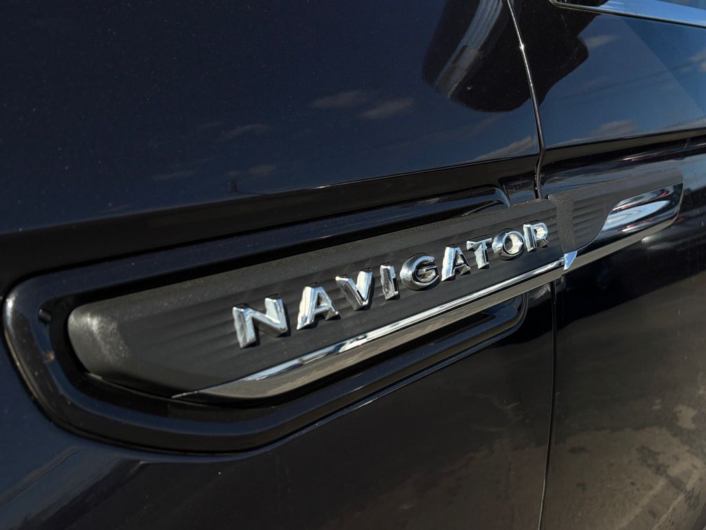 Used Car 2024 Lincoln Navigator  Reserve For Sale Under $80,000 In Austin, Texas