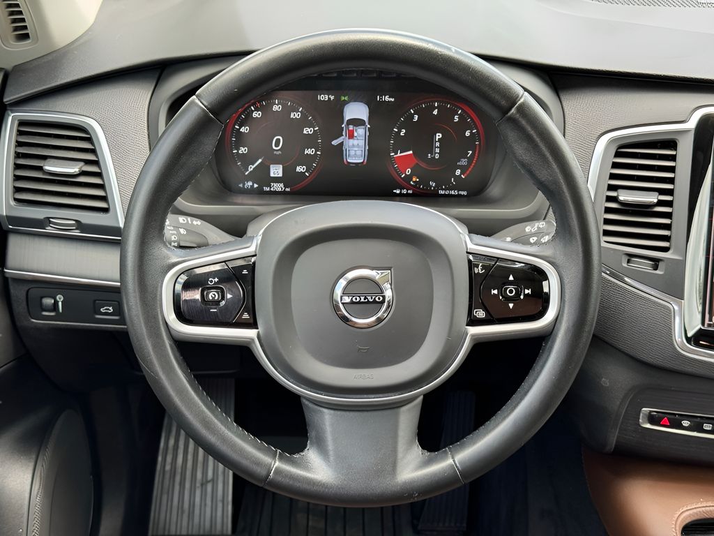 Used Car 2020 Volvo Xc90  T6 Momentum For Sale Under $30,000 In Austin, Texas
