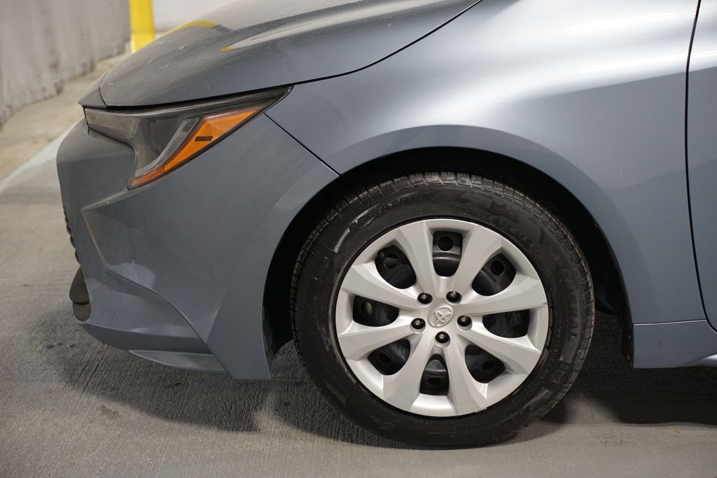 Thumbnail: 2023 Toyota Corolla - 5