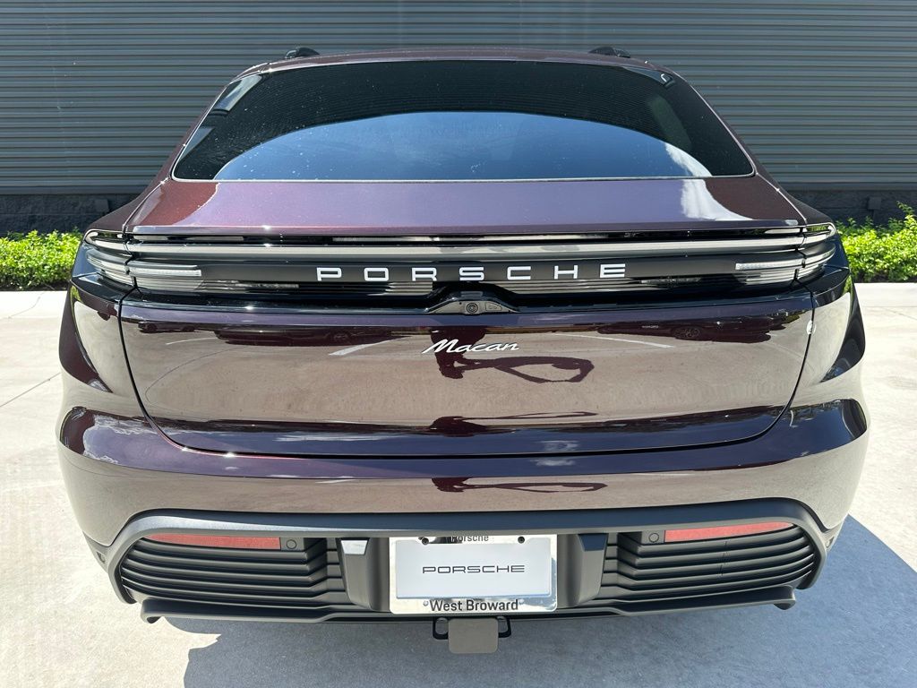 Thumbnail: 2025 Porsche Macan - 11