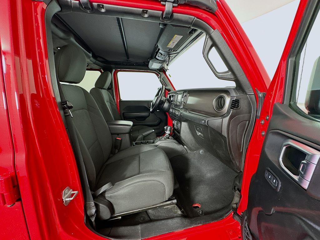 Thumbnail: 2020 Jeep Gladiator - 27