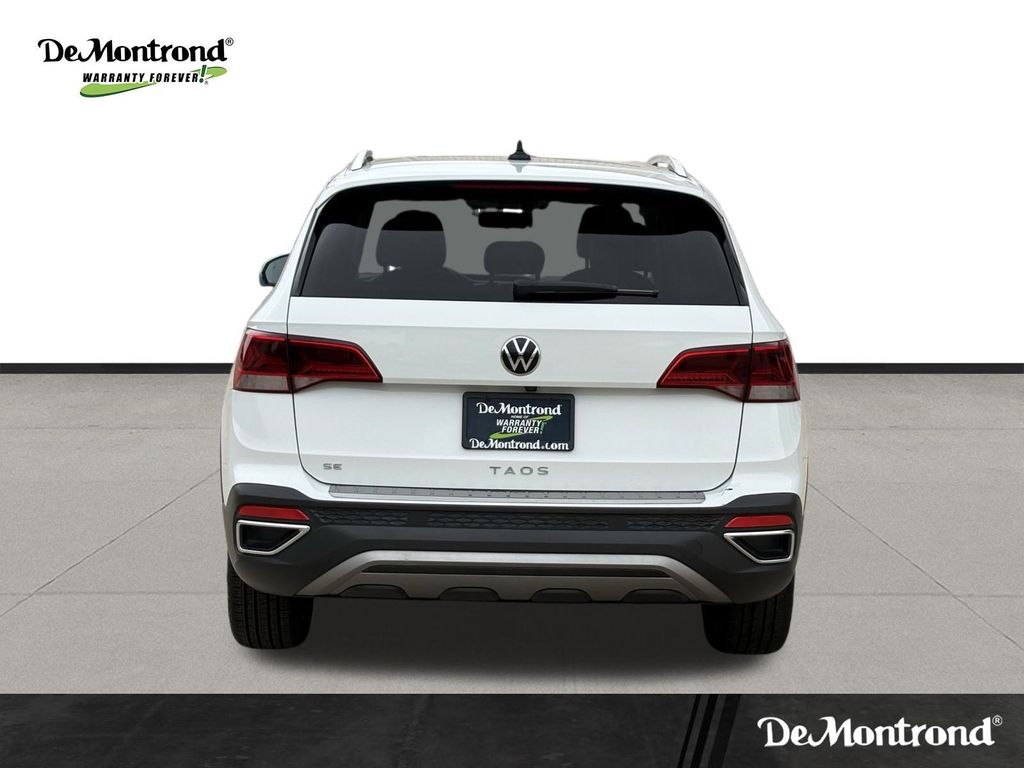 2022 Volkswagen Taos 1.5T SE White at DeMontrond Auto Country