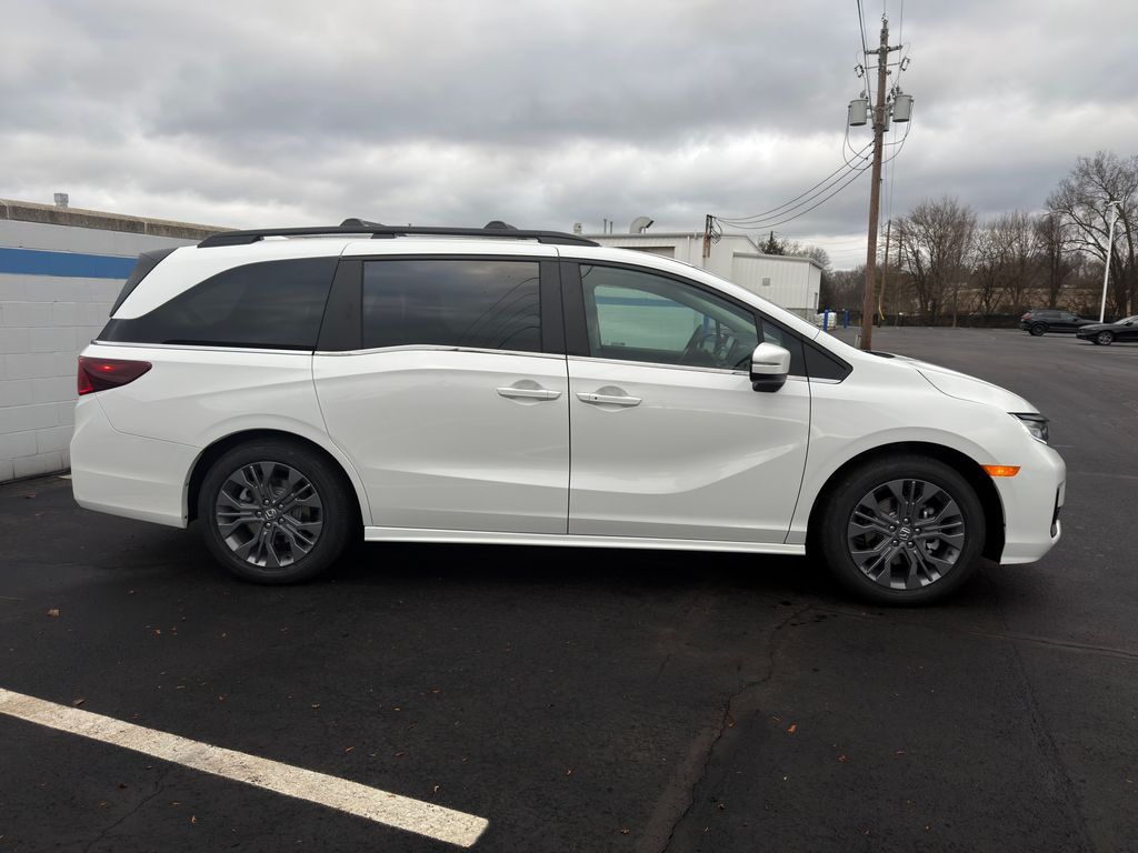 Thumbnail: 2026 Honda Odyssey - 6