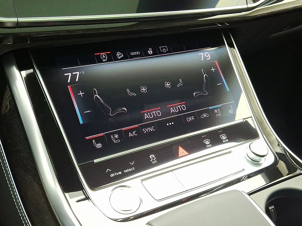 Thumbnail: 2026 Audi Q7 - 11