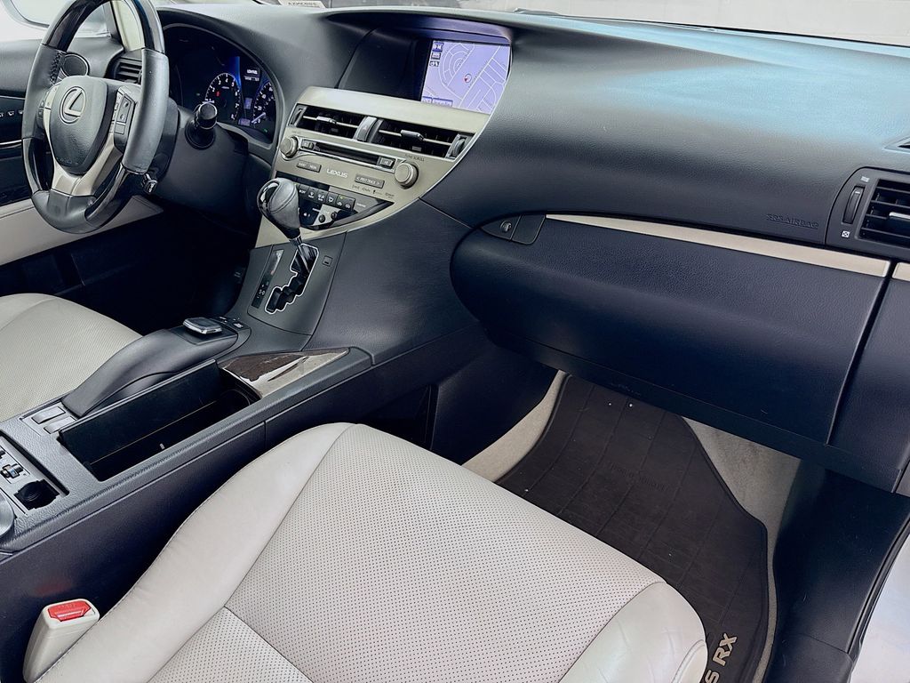 Thumbnail: 2015 Lexus RX - 30