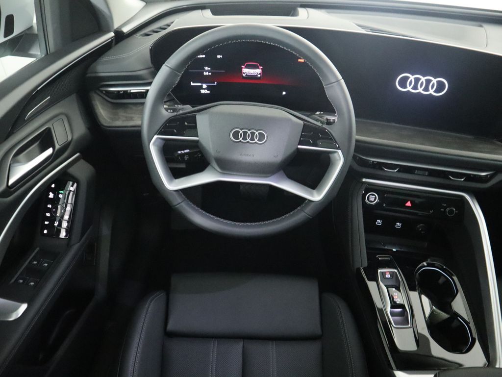 Thumbnail: 2025 Audi Q5 - 11