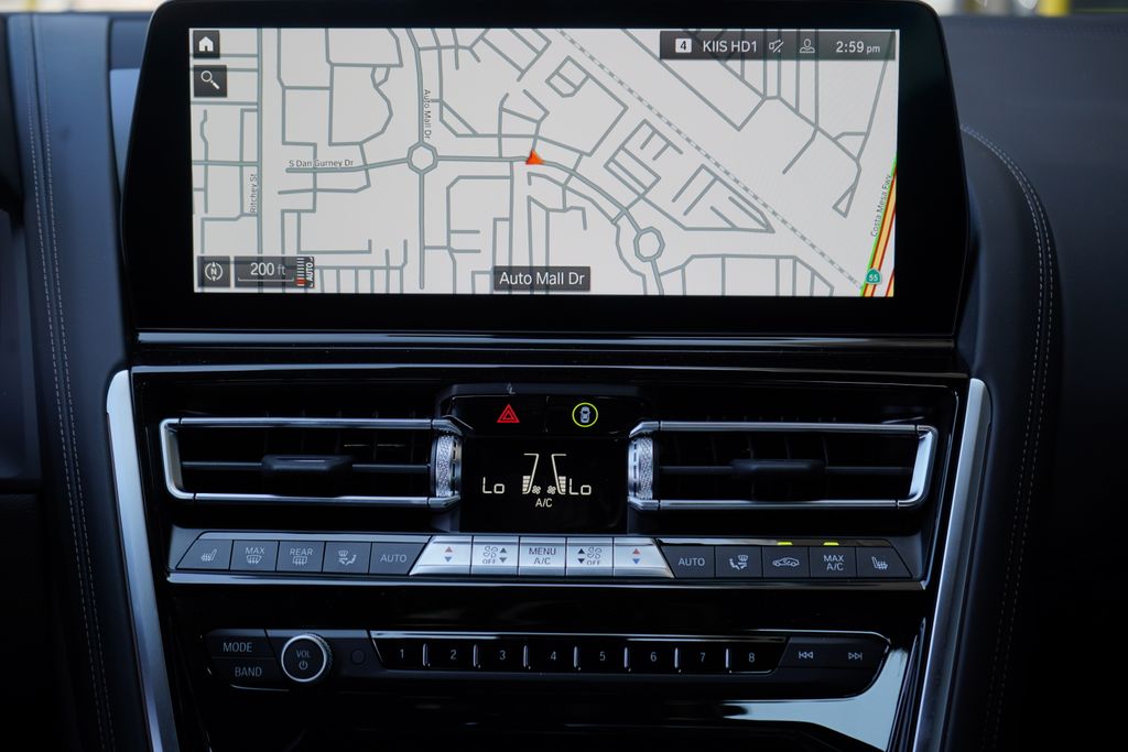 Thumbnail: 2026 BMW 8 Series - 15