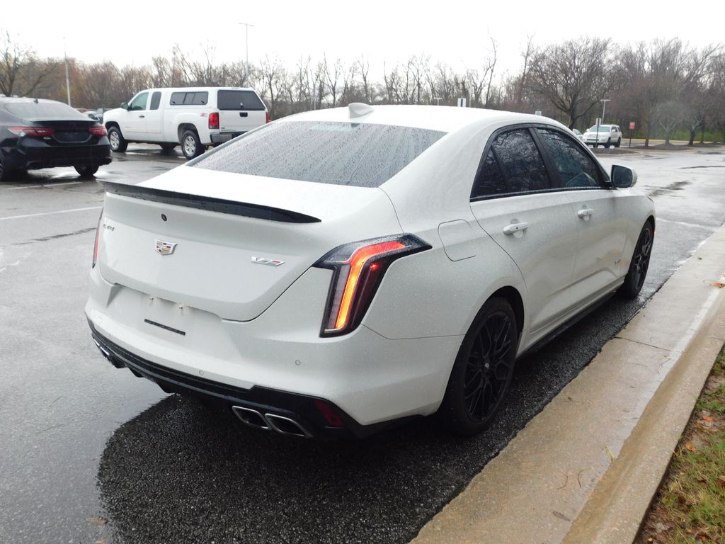 Thumbnail: 2022 Cadillac CT4 - 11