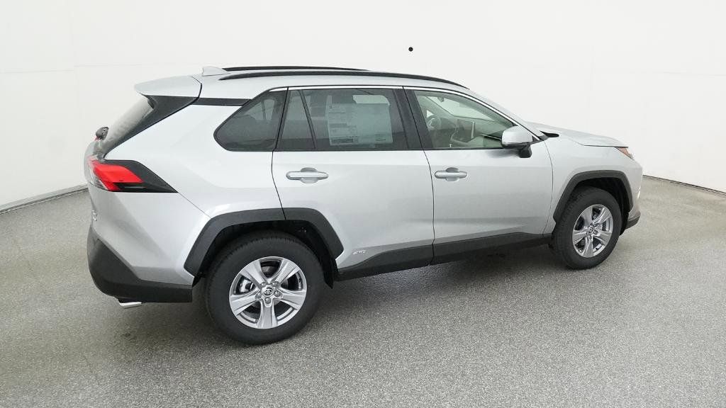 Thumbnail: 2025 Toyota RAV4 - 7