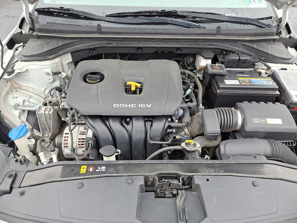 Thumbnail: 2018 Hyundai Elantra - 31