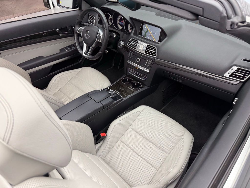 Thumbnail: 2016 Mercedes-Benz E-Class - 15