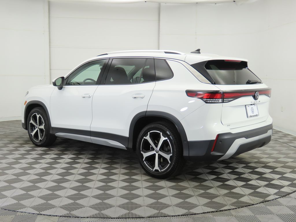 Thumbnail: 2025 Volkswagen Tiguan - 8