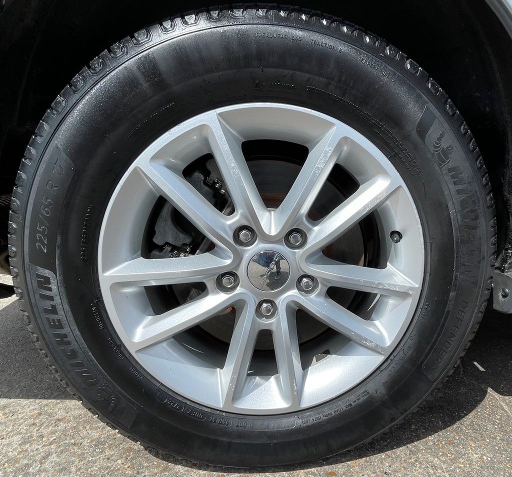 2019 Dodge Grand Caravan SXT Silver at Bayshore Chrysler Jeep Dodge Ram