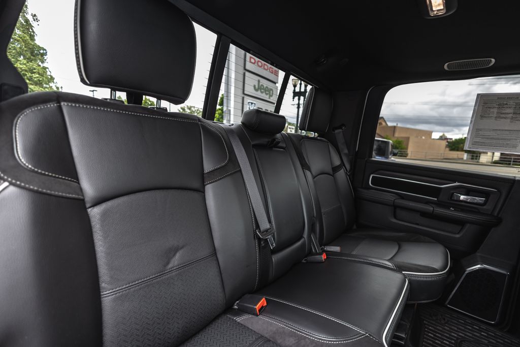 2025 Ram 3500 Laramie thumbnail 37