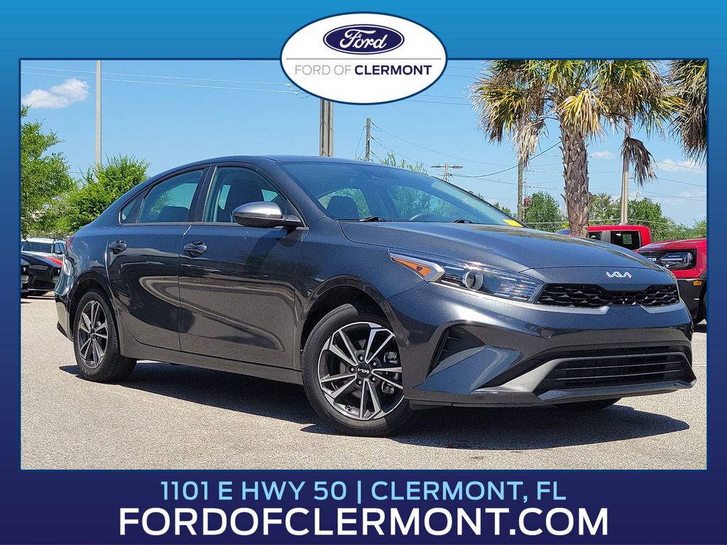 Gravity Gray 2024 Kia Forte LXS FWD Sedan Front-Wheel Drive Continuously Variable Transmission