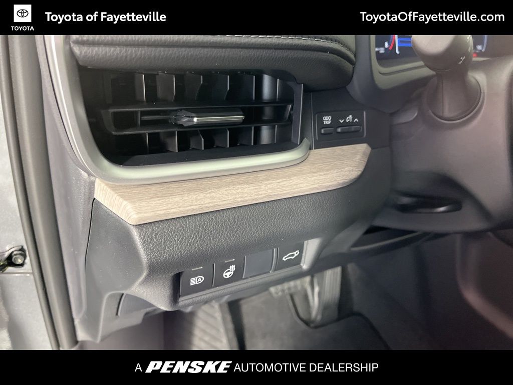 Thumbnail: 2026 Toyota Grand Highlander - 30