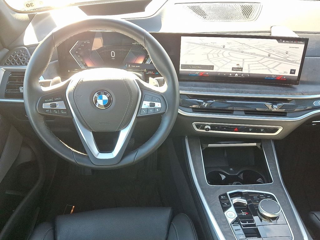 Thumbnail: 2025 BMW X5 - 13