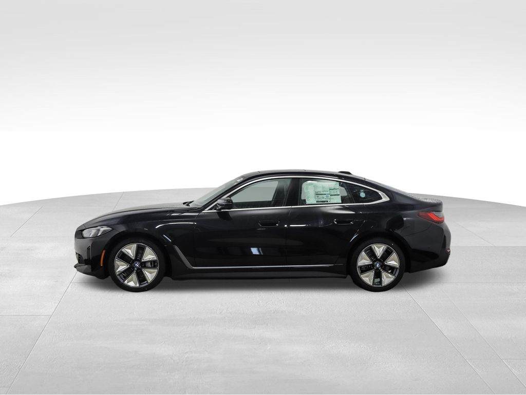 Thumbnail: 2025 BMW i4 - 2