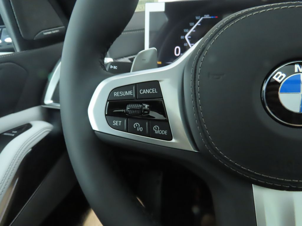 Thumbnail: 2026 BMW X5 - 11