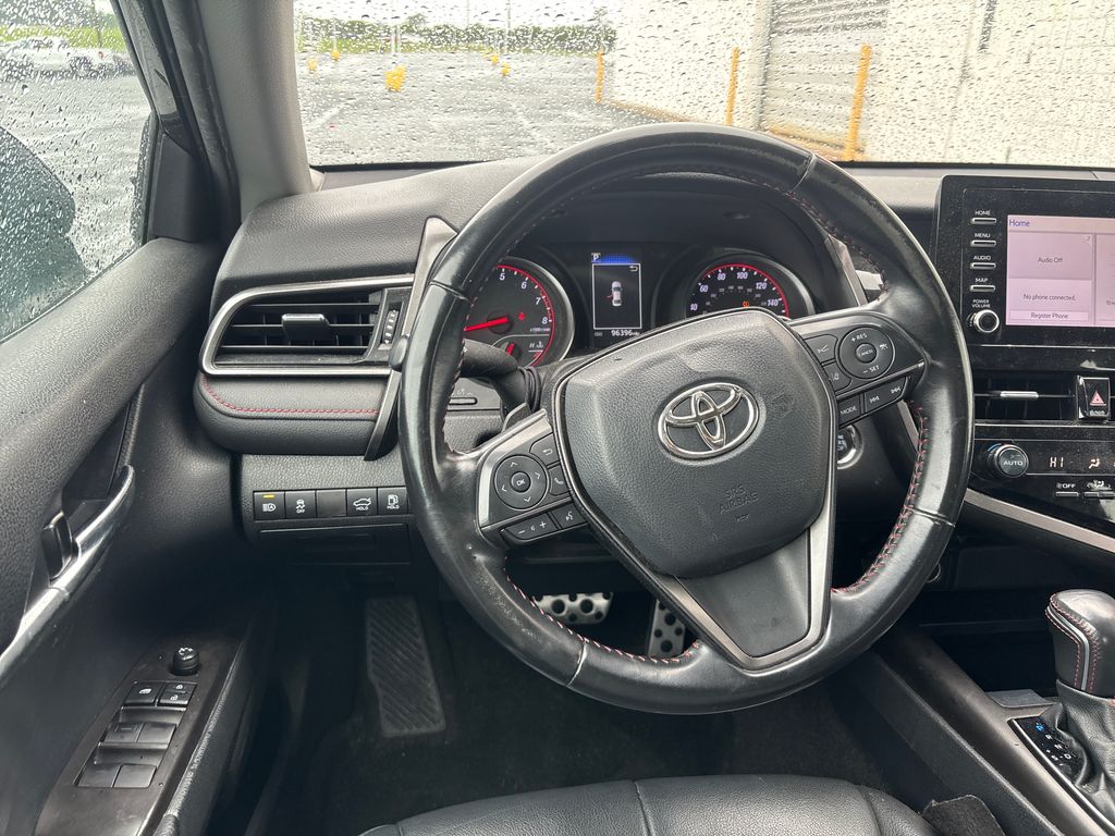 View vehicle photo 2