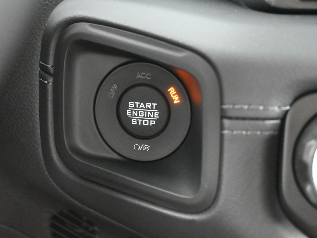 New 2026 Bright White Clearcoat Jeep Rubicon image 26