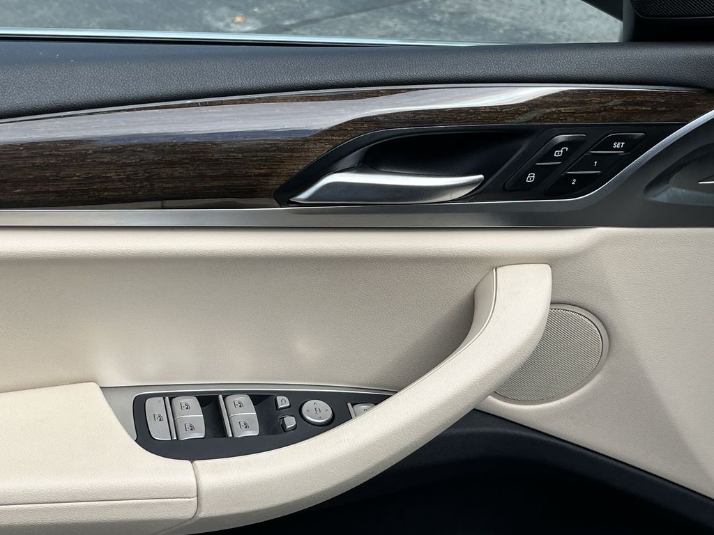 Thumbnail: 2022 BMW X3 - 13