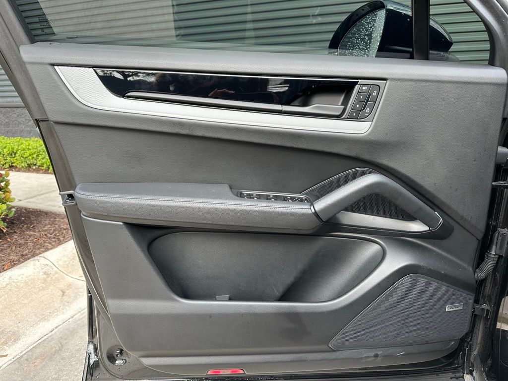 Thumbnail: 2024 Porsche  - 18