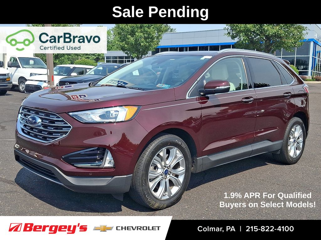  2021 Ford Edge Titanium AWD   