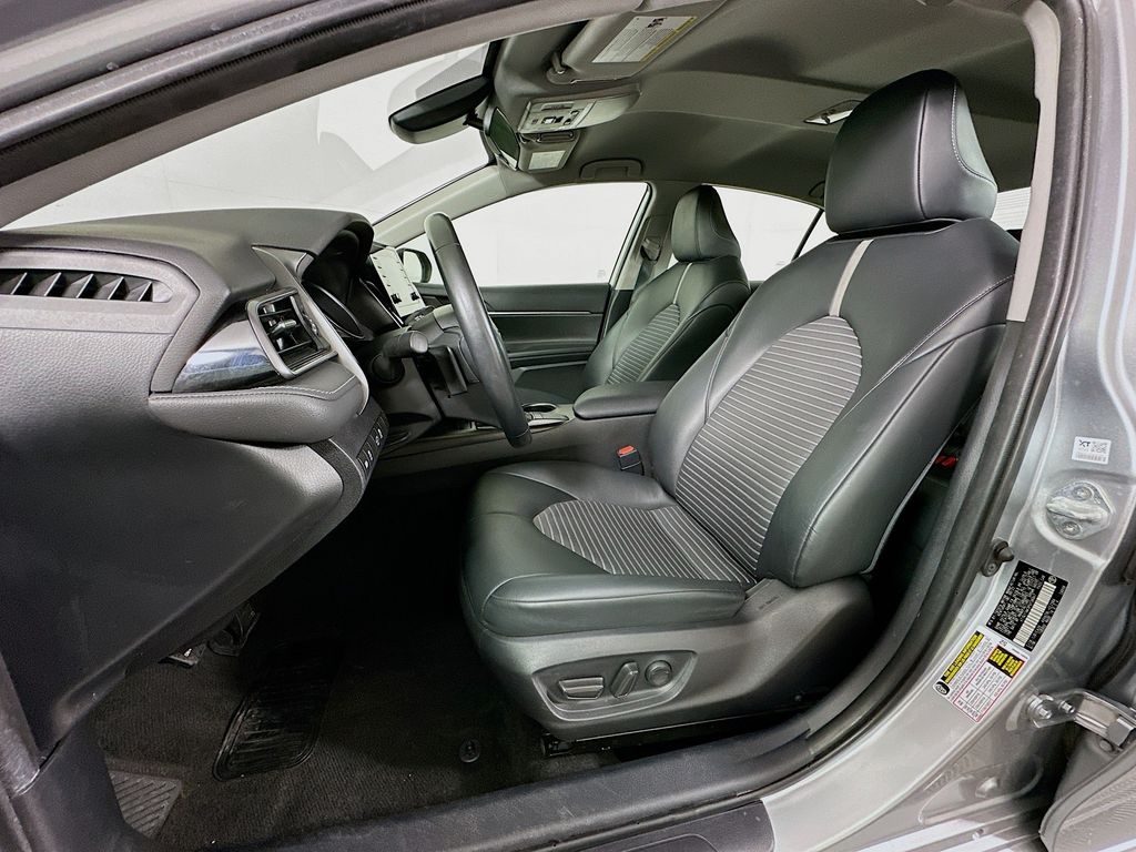 2023 Toyota Camry SE 20