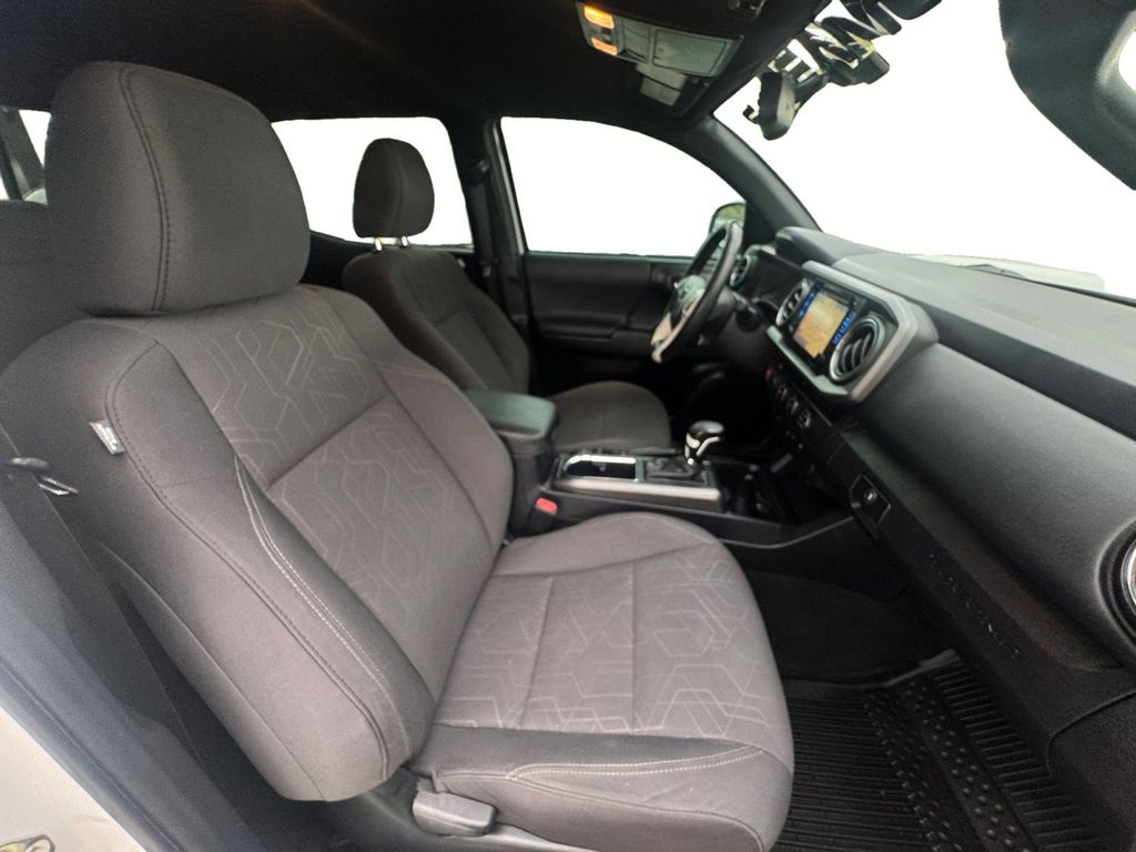 Used Car 2017 Toyota Tacoma  Sr5 For Sale Under $30,000 In Round Rock, Texas