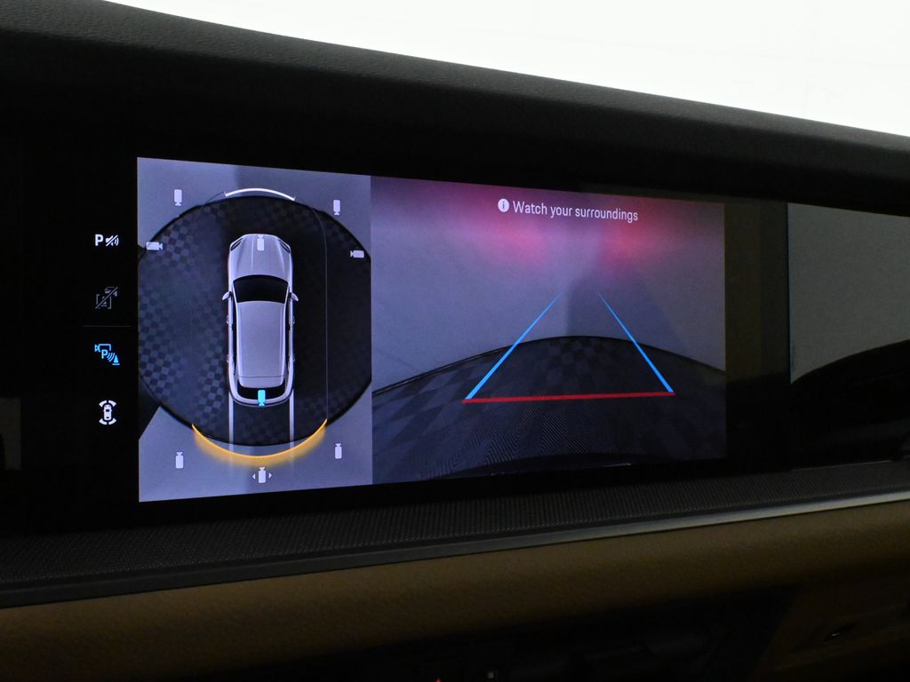 Thumbnail: 2026 Porsche Cayenne - 26