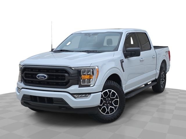 Space White Metallic 2022 Ford F-150 XLT SuperCrew 4WD Pickup Truck Four-Wheel Drive Automatic