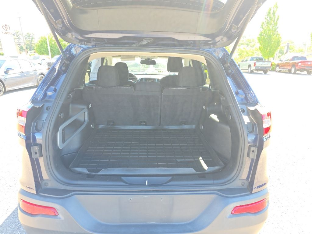 Used 2015 Jeep Cherokee SUV