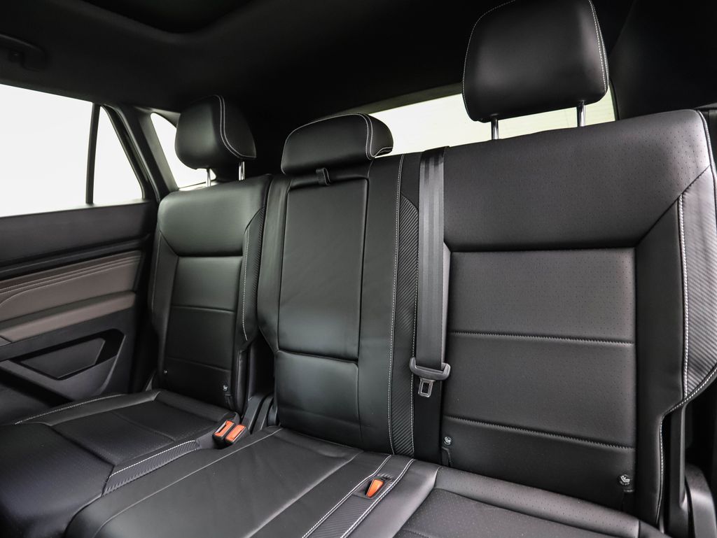 Thumbnail: 2023 Volkswagen Atlas - 23