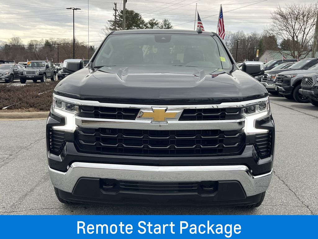 2024 Chevrolet Silverado 1500 LT photo